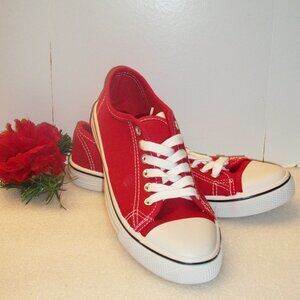 COXIST Sz 8 NWOT Red Classic Lace Up Sneakers Athletic Shoes White Soles